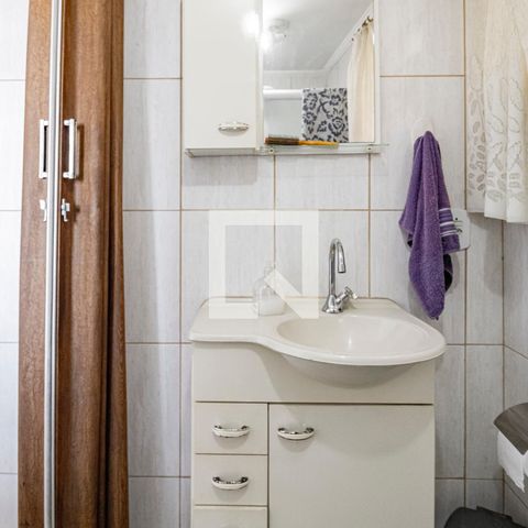 Casa à venda com 196m², 3 quartos e 3 vagas Casa à venda com 196m², 3 quartos e 3 vagasBanheiro de Serviço