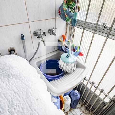 Casa à venda com 196m², 3 quartos e 3 vagas Casa à venda com 196m², 3 quartos e 3 vagasÁrea de Serviço - Tanque