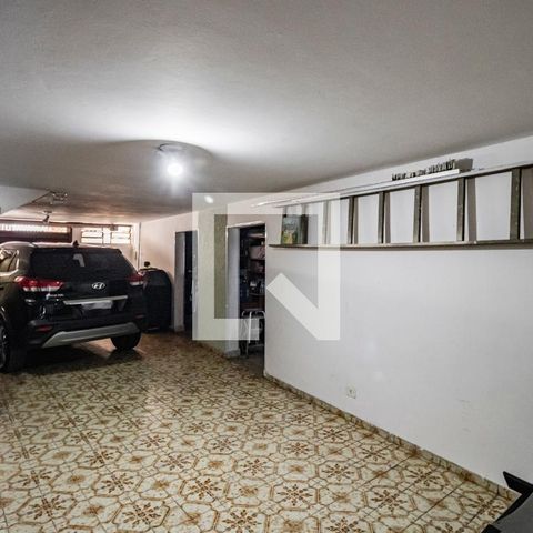 Casa à venda com 196m², 3 quartos e 3 vagas Casa à venda com 196m², 3 quartos e 3 vagasGaragem