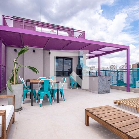Studio à venda com 25m², 1 quarto e sem vaga Studio à venda com 25m², 1 quarto e sem vagaÁrea comum - Rooftop