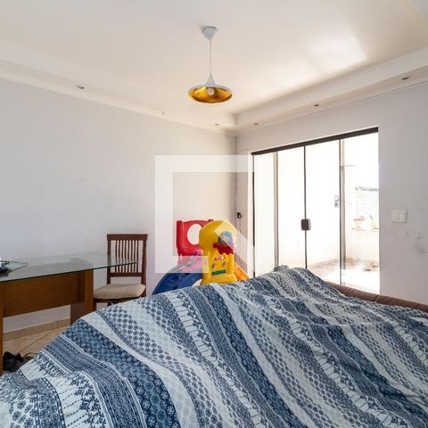 Casa à venda com 250m², 4 quartos e 1 vagaSala 1