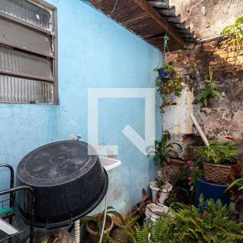 Casa à venda com 250m², 4 quartos e 1 vagaÁrea de Serviço 2