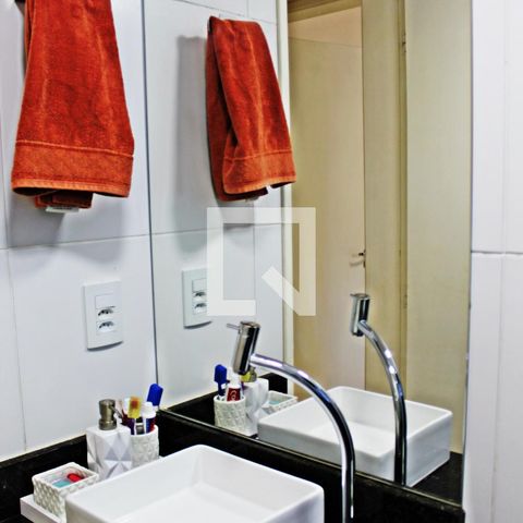 Apartamento à venda com 43m², 2 quartos e sem vagaBanheiro