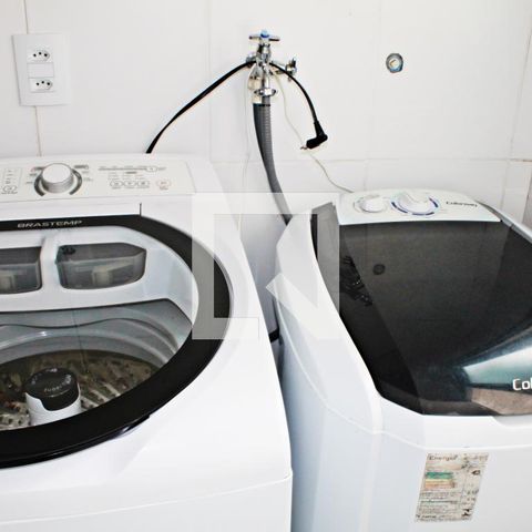 Apartamento à venda com 43m², 2 quartos e sem vagaCozinha e Área de Serviço