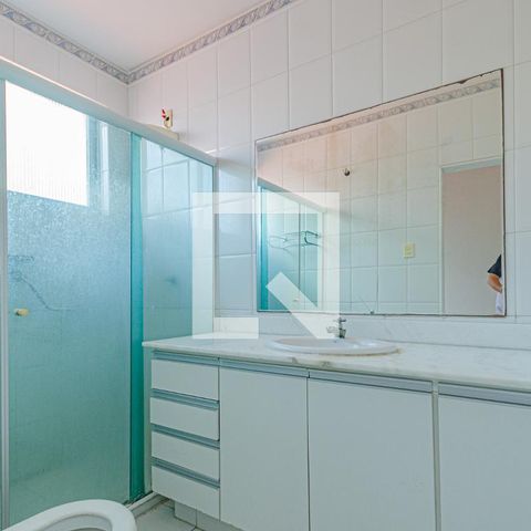 Casa para alugar com 421m², 5 quartos e 4 vagasBanheiro da Suíte 3