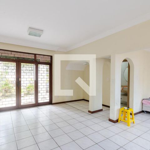 Casa para alugar com 421m², 5 quartos e 4 vagasSala 4