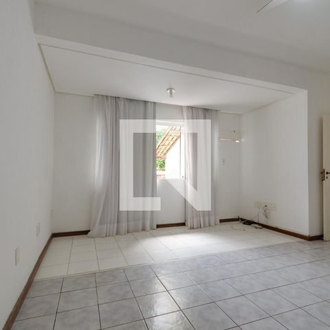 Casa para alugar com 421m², 5 quartos e 4 vagasQuarto 5 - suite