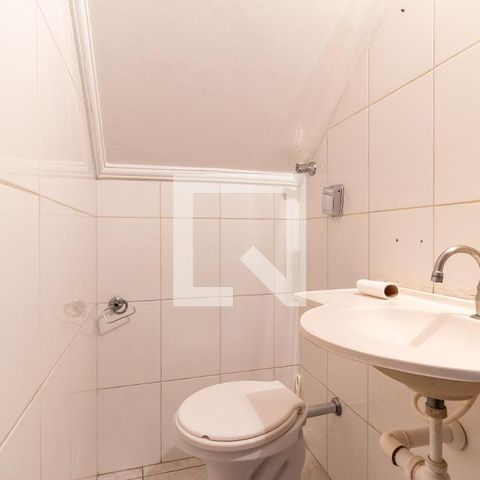 Casa à venda com 163m², 3 quartos e 2 vagas Casa à venda com 163m², 3 quartos e 2 vagasLavabo