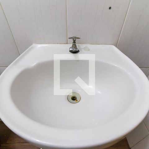 Casa à venda com 163m², 3 quartos e 2 vagas Casa à venda com 163m², 3 quartos e 2 vagasBanheiro da Suíte 2