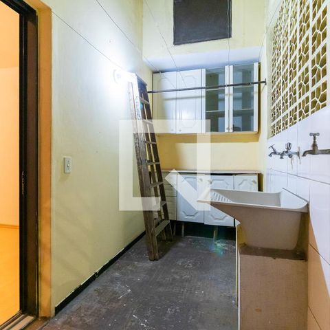 Casa à venda com 163m², 3 quartos e 2 vagas Casa à venda com 163m², 3 quartos e 2 vagasÁrea de Serviço