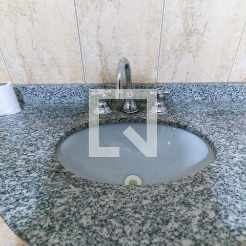 Casa à venda com 163m², 3 quartos e 2 vagas Casa à venda com 163m², 3 quartos e 2 vagasBanheiro da Suíte 1