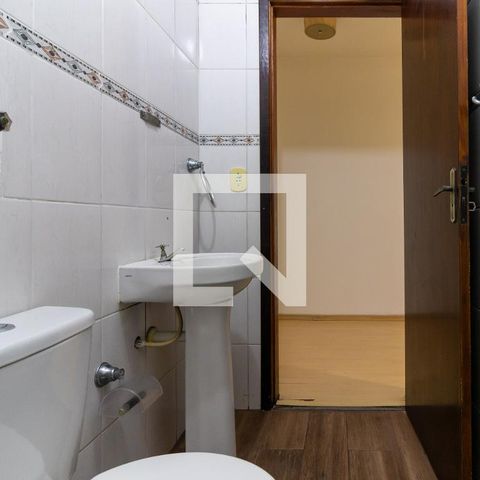 Casa à venda com 163m², 3 quartos e 2 vagas Casa à venda com 163m², 3 quartos e 2 vagasBanheiro da Suíte 2