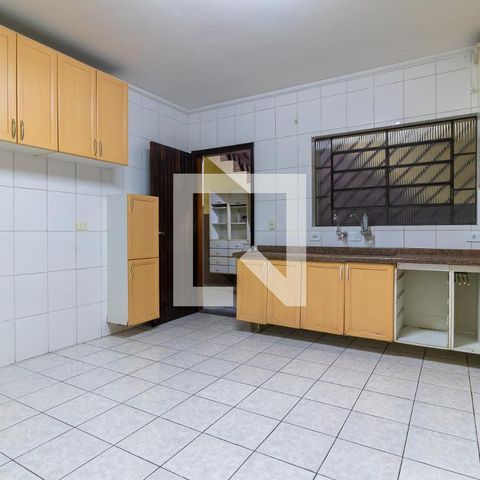 Casa à venda com 163m², 3 quartos e 2 vagas Casa à venda com 163m², 3 quartos e 2 vagasCozinha