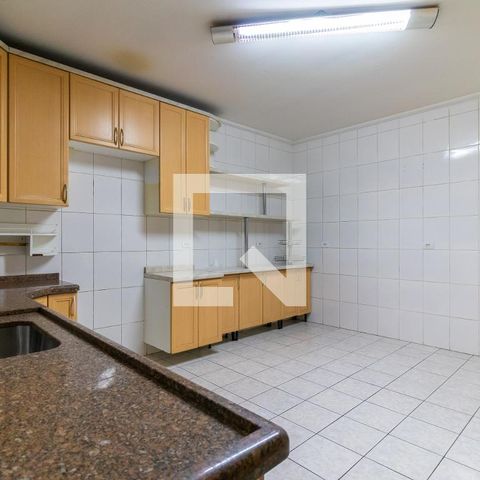 Casa à venda com 163m², 3 quartos e 2 vagas Casa à venda com 163m², 3 quartos e 2 vagasCozinha