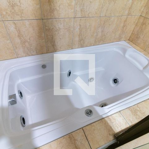 Casa à venda com 163m², 3 quartos e 2 vagas Casa à venda com 163m², 3 quartos e 2 vagasBanheiro da Suíte 1