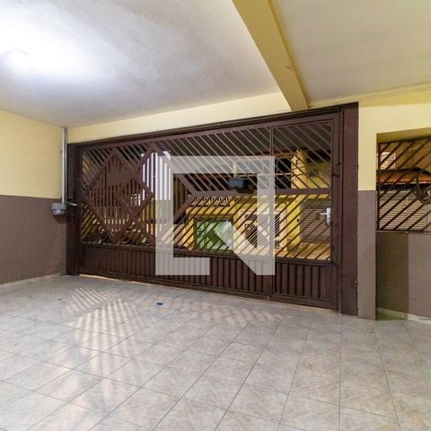 Casa à venda com 163m², 3 quartos e 2 vagas Casa à venda com 163m², 3 quartos e 2 vagasGaragem