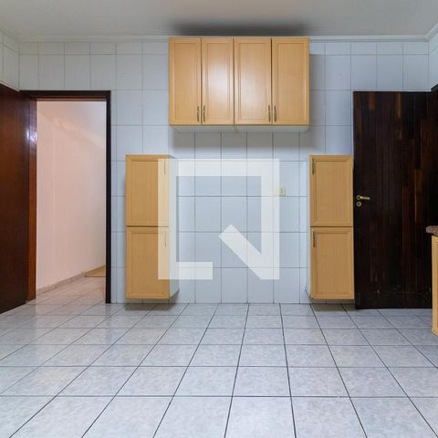 Casa à venda com 163m², 3 quartos e 2 vagas Casa à venda com 163m², 3 quartos e 2 vagasCozinha