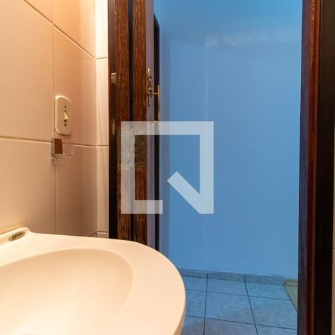 Casa à venda com 163m², 3 quartos e 2 vagas Casa à venda com 163m², 3 quartos e 2 vagasLavabo