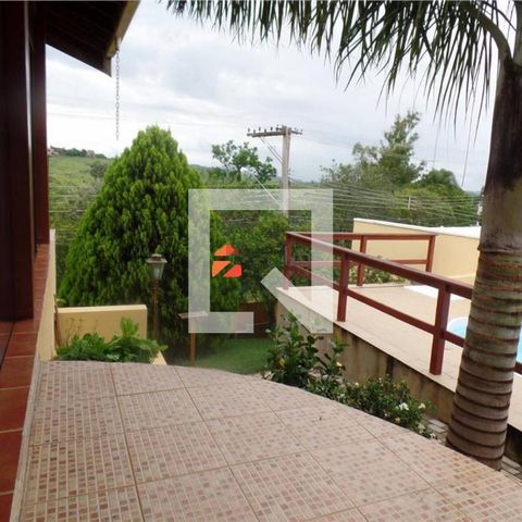 Casa à venda com 340m², 5 quartos e 6 vagas