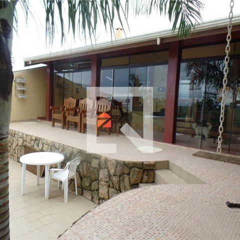 Casa à venda com 340m², 5 quartos e 6 vagas