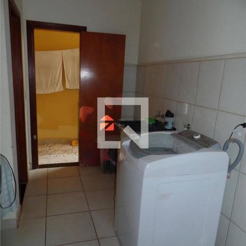 Casa à venda com 340m², 5 quartos e 6 vagas