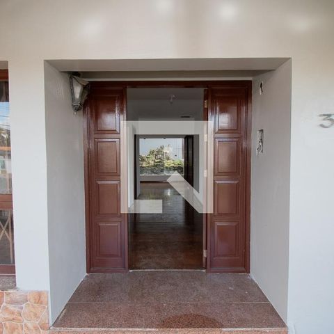 Casa à venda com 670m², 4 quartos e 6 vagasentrada