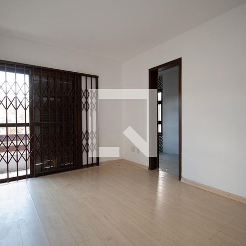 Casa à venda com 670m², 4 quartos e 6 vagasquarto 3 suíte