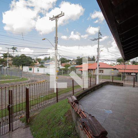 Casa à venda com 670m², 4 quartos e 6 vagaspátio frente