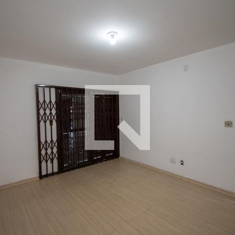 Casa à venda com 670m², 4 quartos e 6 vagasquarto 2
