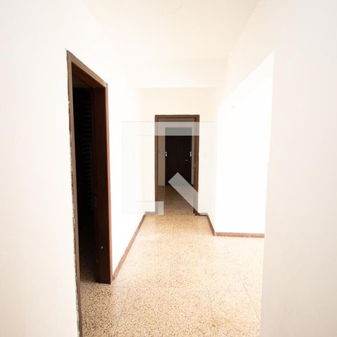Casa à venda com 670m², 4 quartos e 6 vagascorredor