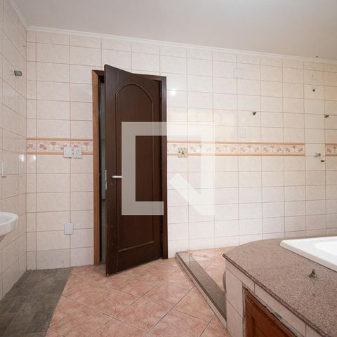 Casa à venda com 670m², 4 quartos e 6 vagasquarto 4 suíte
