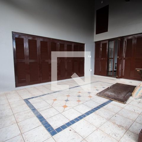 Casa à venda com 670m², 4 quartos e 6 vagasvaranda