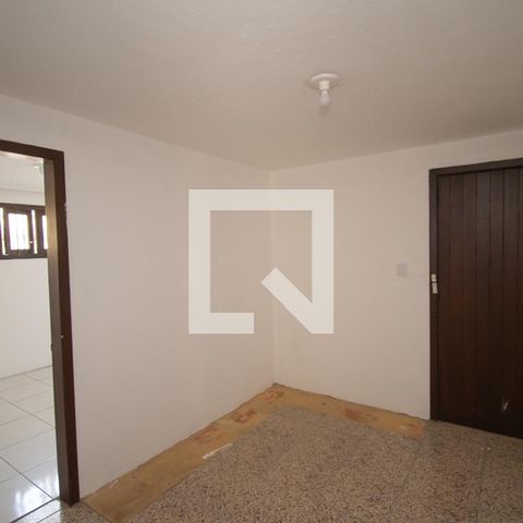 Casa à venda com 670m², 4 quartos e 6 vagasquarto