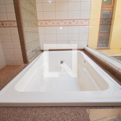 Casa à venda com 670m², 4 quartos e 6 vagasquarto 4 suíte