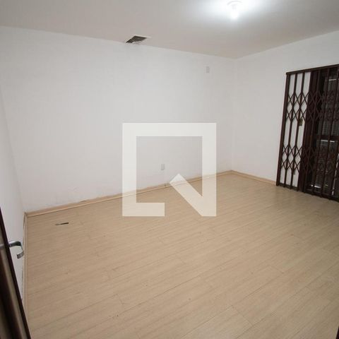 Casa à venda com 670m², 4 quartos e 6 vagasquarto 2