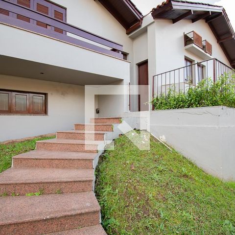 Casa à venda com 670m², 4 quartos e 6 vagasentrada