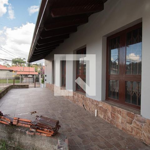 Casa à venda com 670m², 4 quartos e 6 vagaspátio frente