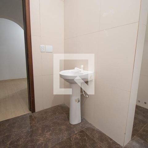 Casa à venda com 670m², 4 quartos e 6 vagasBanheiro