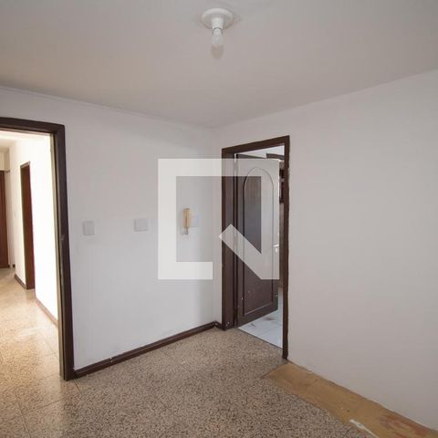 Casa à venda com 670m², 4 quartos e 6 vagasquarto