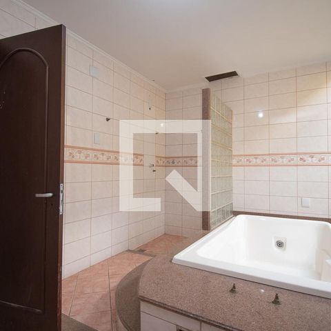 Casa à venda com 670m², 4 quartos e 6 vagasquarto 4 suíte
