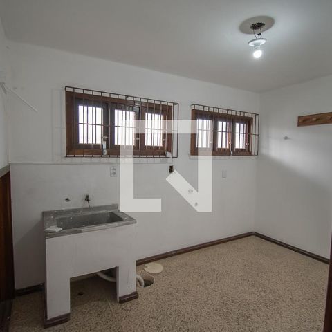 Casa à venda com 670m², 4 quartos e 6 vagaslavanderia
