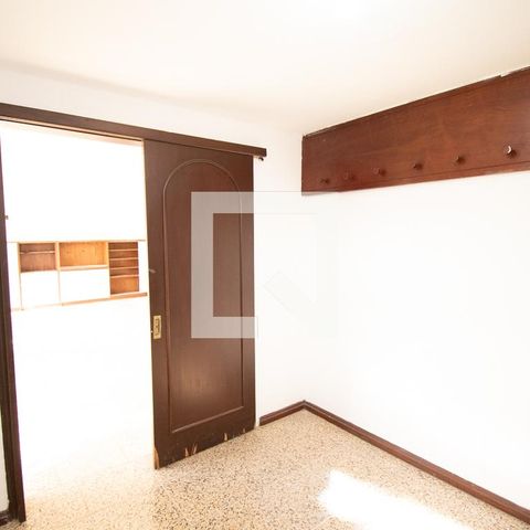 Casa à venda com 670m², 4 quartos e 6 vagasbanheiro