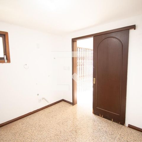 Casa à venda com 670m², 4 quartos e 6 vagasbanheiro