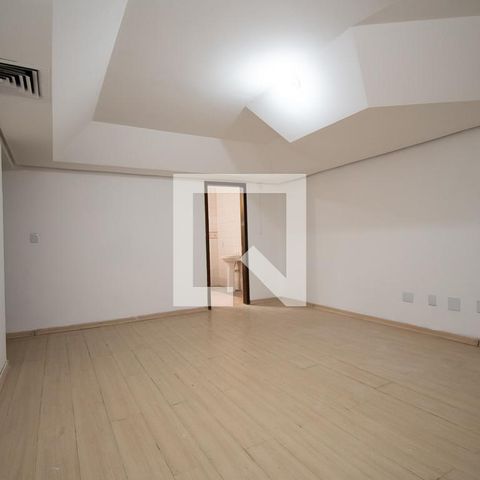 Casa à venda com 670m², 4 quartos e 6 vagasquarto 4 suíte