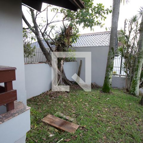Casa à venda com 670m², 4 quartos e 6 vagaspátio frente
