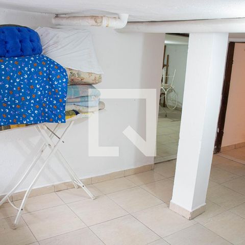 Casa à venda com 406m², 6 quartos e 3 vagas Casa à venda com 406m², 6 quartos e 3 vagasSala de Jogos