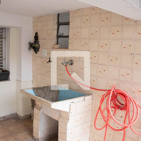 Casa à venda com 406m², 6 quartos e 3 vagas Casa à venda com 406m², 6 quartos e 3 vagasLavanderia