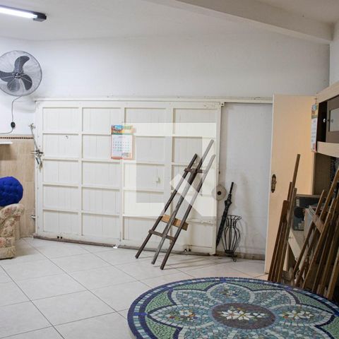 Casa à venda com 406m², 6 quartos e 3 vagas Casa à venda com 406m², 6 quartos e 3 vagasGaragem