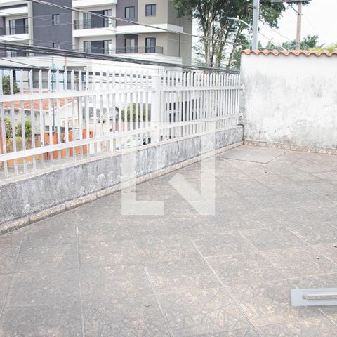 Casa à venda com 406m², 6 quartos e 3 vagas Casa à venda com 406m², 6 quartos e 3 vagasTerraço
