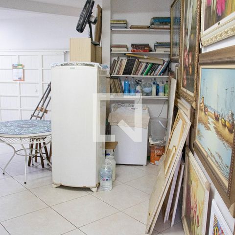 Casa à venda com 406m², 6 quartos e 3 vagas Casa à venda com 406m², 6 quartos e 3 vagasGaragem